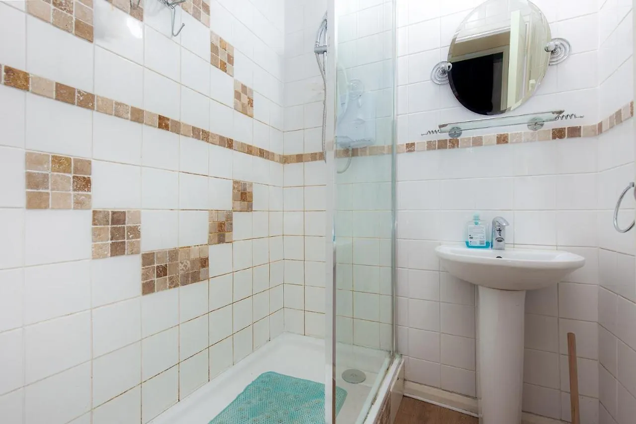 Queensland House Apartment London United Kingdom
