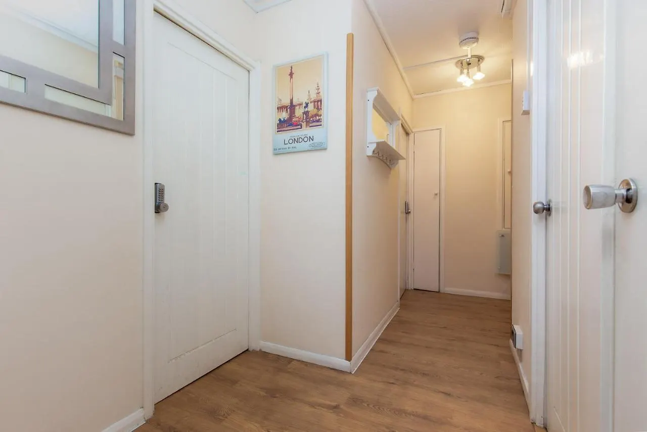 Homestay Queensland House Apartment London